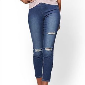 Soho Jeans - Destroyed High-Waist Pull-On Legging